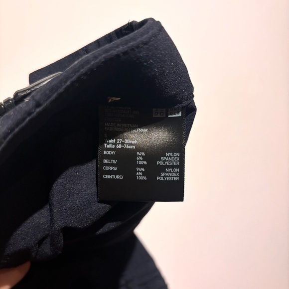 Uniqlo Stretchy Chino Pants Navy Blue - Picture 5 of 9